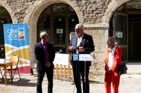 Saulieu garde le CAP et c'est 100% Côte d'Or avec le Conseil Départemental qui signe ainsi son 20ème contrat  !
